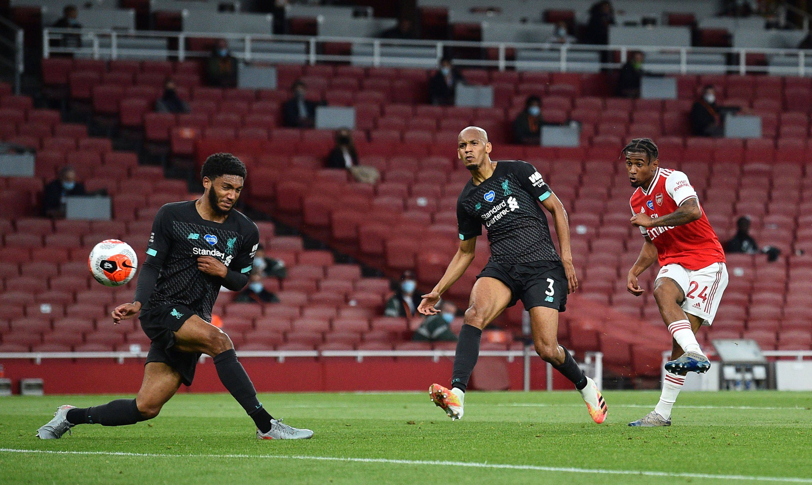 压制对手并 压制对手并